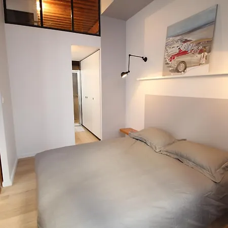21royale Apartment