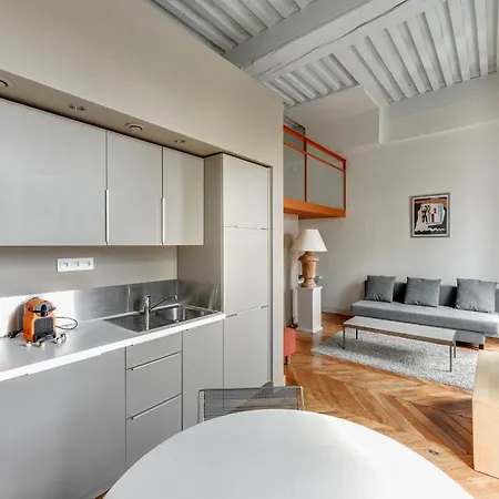 21royale Apartment *